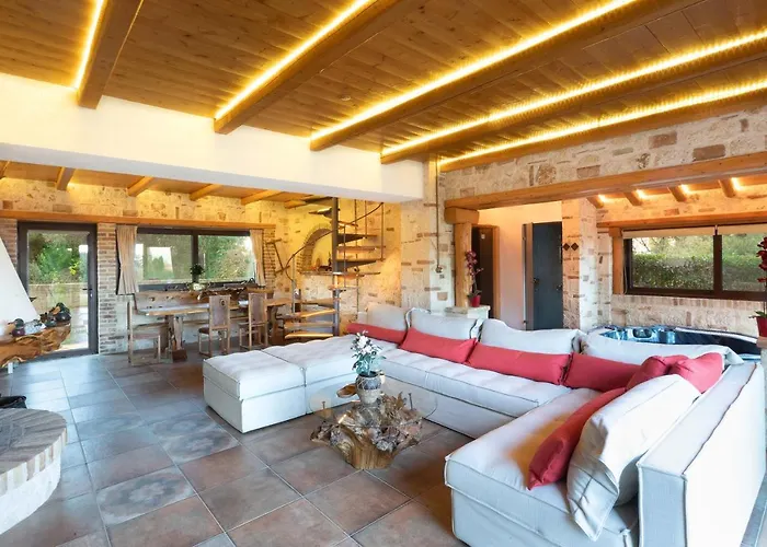 Madera By Corfuescapes Kompitsion