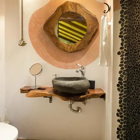 Madera By Corfuescapes Kompítsion
