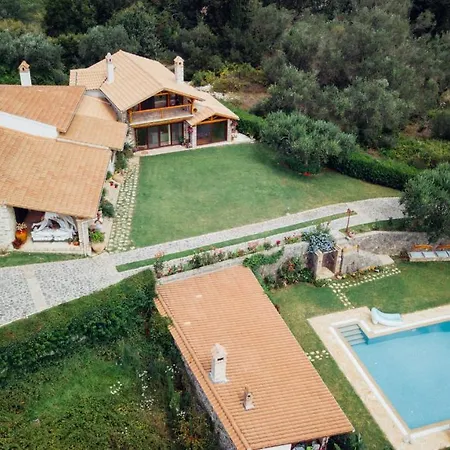 Madera By Corfuescapes *